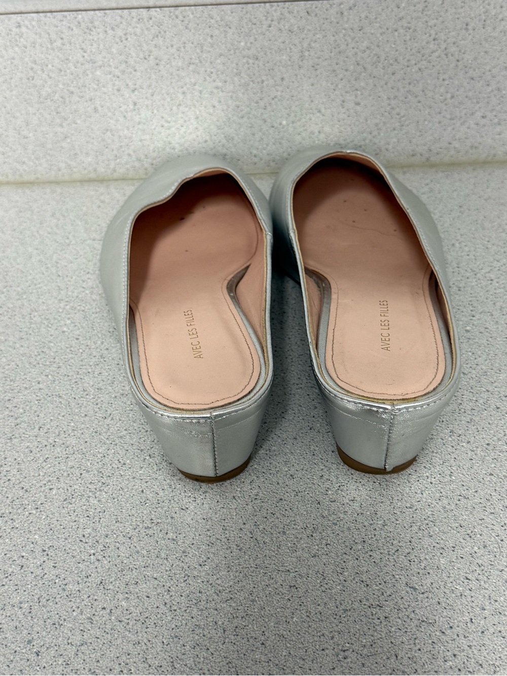 Avec Les Filles Alessia Gunmetal Silver Mule Flats Size 8M - Picture 3 of 8